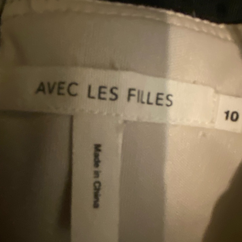 Laced flows ruffled dress- never worn. Tagged